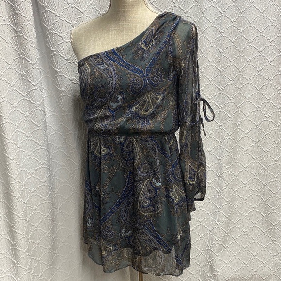 Cecico size small One-Shoulder Dress with Blue and Gray Paisley sheer lined - Picture 1 of 14